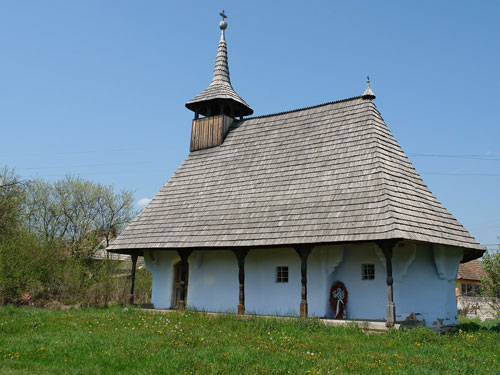 Foto biserica monument istoric (c) Petru Goja